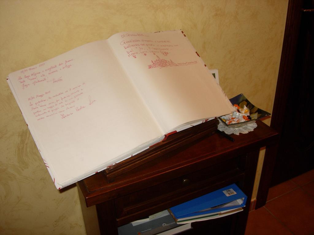 B&B Il Cantico Greccio Phòng bức ảnh